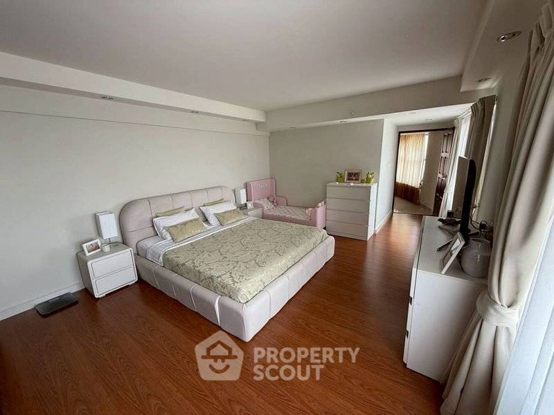 รูป คอนโด 1 ห้องนอน ชั้น 25 ขนาด 110 ตร.ม. ขายที่ Metro Jomtien Condotel (ID 2167126) - รูปที่ 6/17