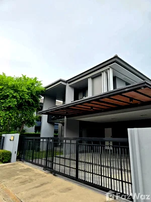 Houses for rent Bangkok : House for rent at Setthasiri Krungthep Kreetha 2 6815467