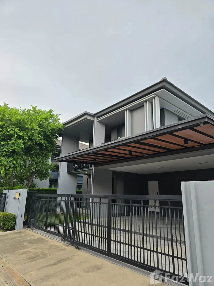 picture House for rent at Setthasiri Krungthep Kreetha 2 6815467 - 1/25
