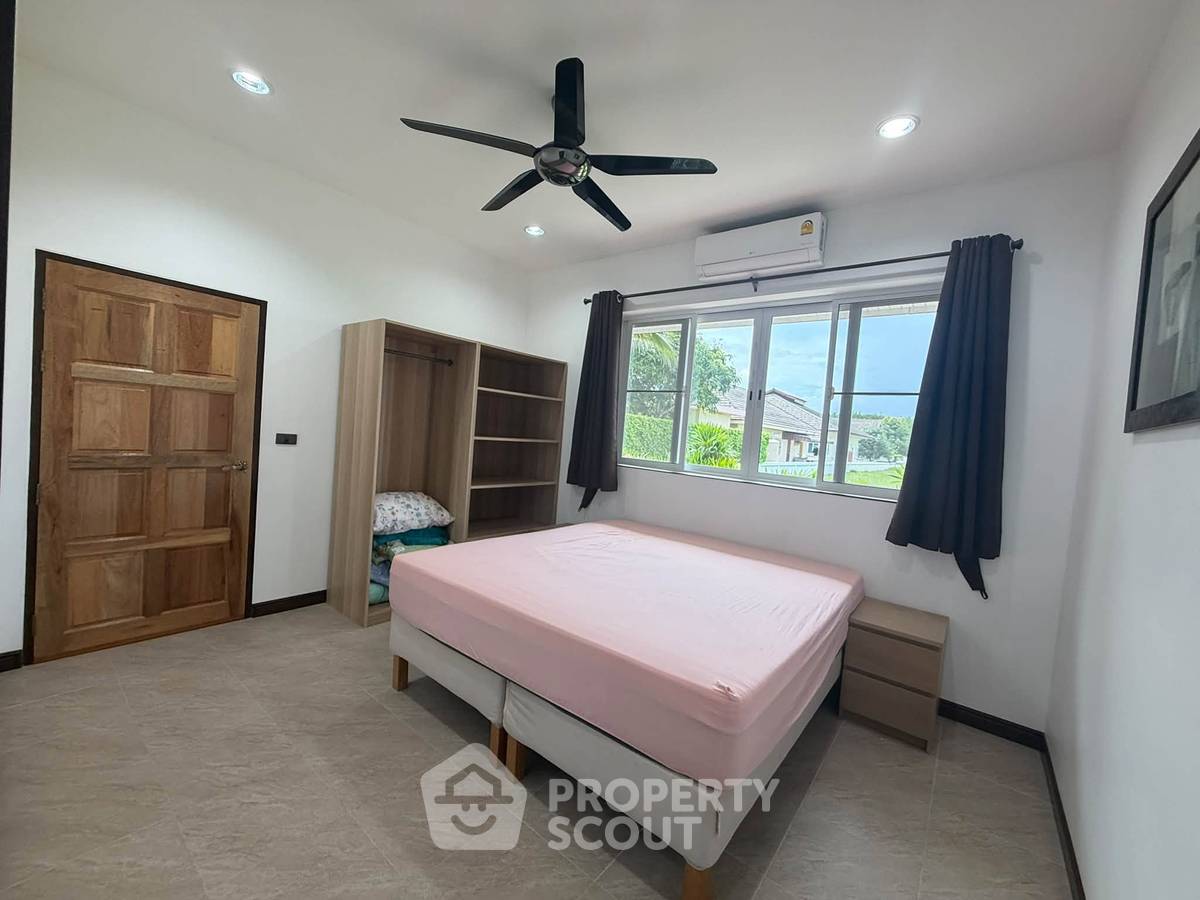picture Pet-Friendly 2-Bedroom Villa At Wararom Village Khao Tao (ID 3345069) - 2/12