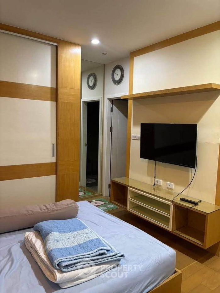 picture 90m From BTS Krung Thon Buri | 2-BR Hive Sathorn, 70 Sqm (ID 3232362) - 5/9