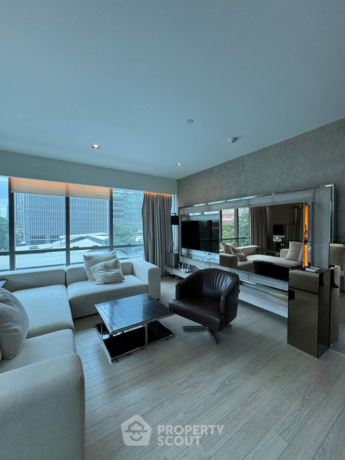รูป คอนโด 2 ห้องนอน ขนาด 117 ตร.ม. The Room Sukhumvit 21 ใกล้ MRT สุขุมวิท (ID 3196879) - รูปที่ 1/7