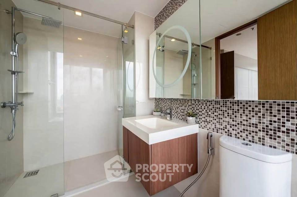 picture 2-BR Condo At Bright Wongwian Yai Near BTS Pho Nimit (ID 3259829) - 7/8