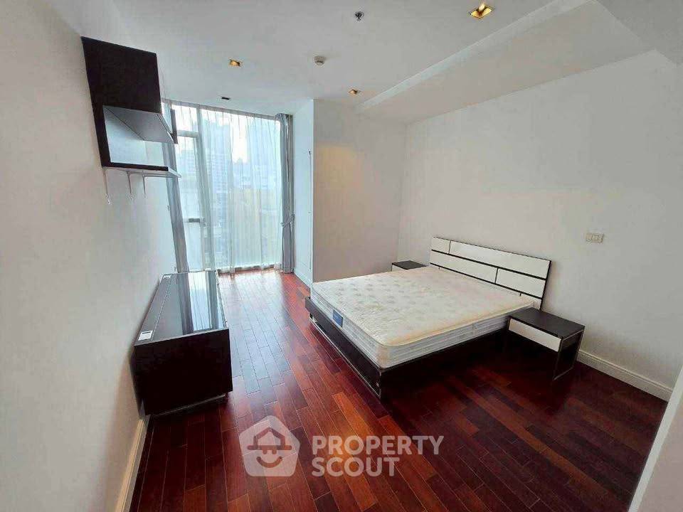 picture 3-BR Condo at Athenee Residence near BTS Phloen Chit (ID 2746221) - 5/9