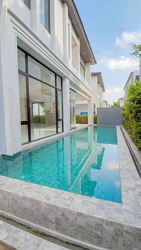 ขายบ้านเดี่ยว 5 ห้องนอน 500 ตร.ม. 101 ตร.ว. เบลกราเวีย เอ็กซ์คลูซีฟ พูลวิลล่า บางนา - พระราม 9