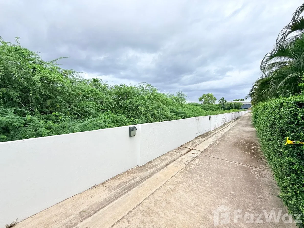 picture Charming 3-Bedroom Villa with Open Views 5620811 - 7/35