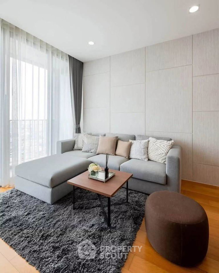 picture 2-BR Condo At Bright Wongwian Yai Near BTS Pho Nimit (ID 3259829) - 6/8