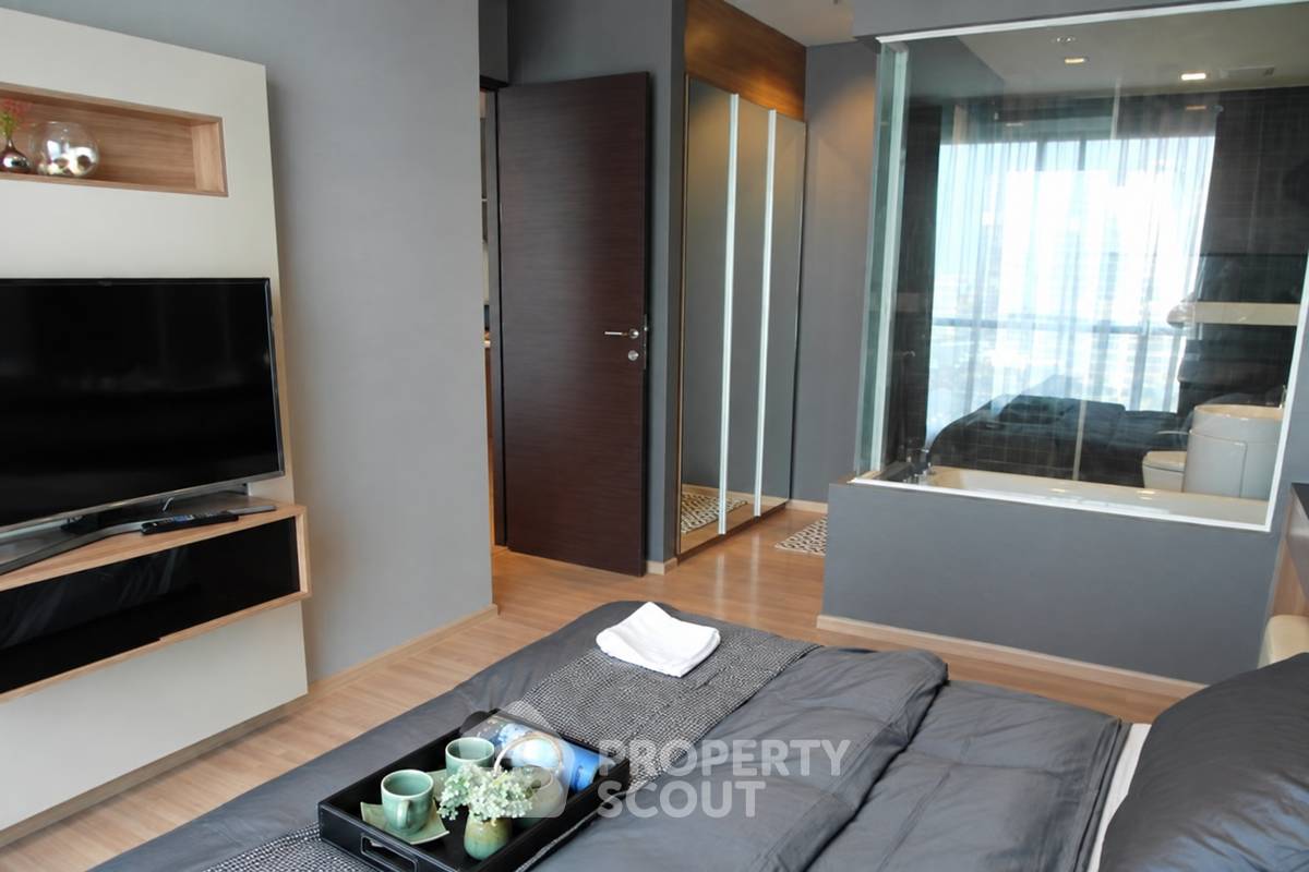 รูป คอนโด 2 ห้องนอน ชั้น 16 Rhythm Sathorn ใกล้ BTS สะพานตากสิน 300 เมตร (ID 3331438) - รูปที่ 4/13
