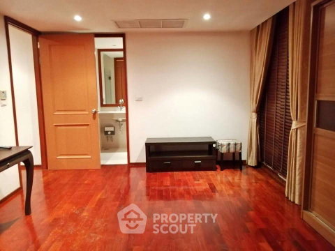 200m To BTS Phloen Chit | 2-BR Condo At Noble 09 Ruamrudee (ID 3340015)