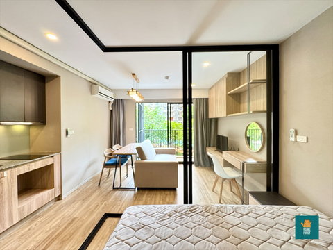 ให้เช่า Blossom Condo สาทร - เจริญราษฎร์ 30ตรม. เฟอร์ครบ 15,000 บาท 