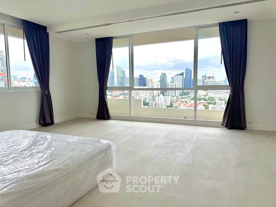 picture 3-BR Condo at DS Tower 1 near BTS Phrom Phong (ID 3345390) - 5/12