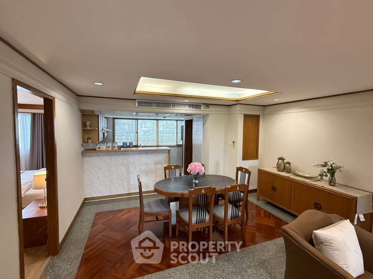 picture Spacious 2-BR 114 Sqm At United Tower Thong Lor Near BTS Thong Lor (ID 3344795) - 9/12