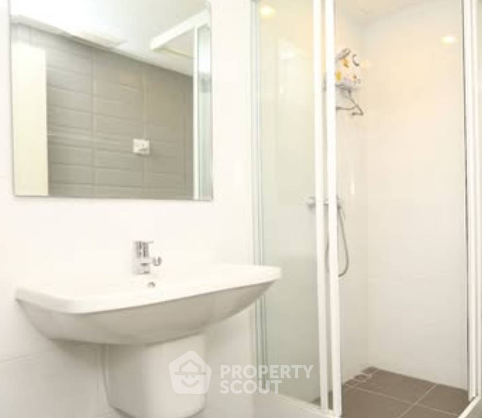 picture 300m To BTS On Nut | 2-BR TKF Condo Sukhumvit 52 (ID 3340481) - 2/3