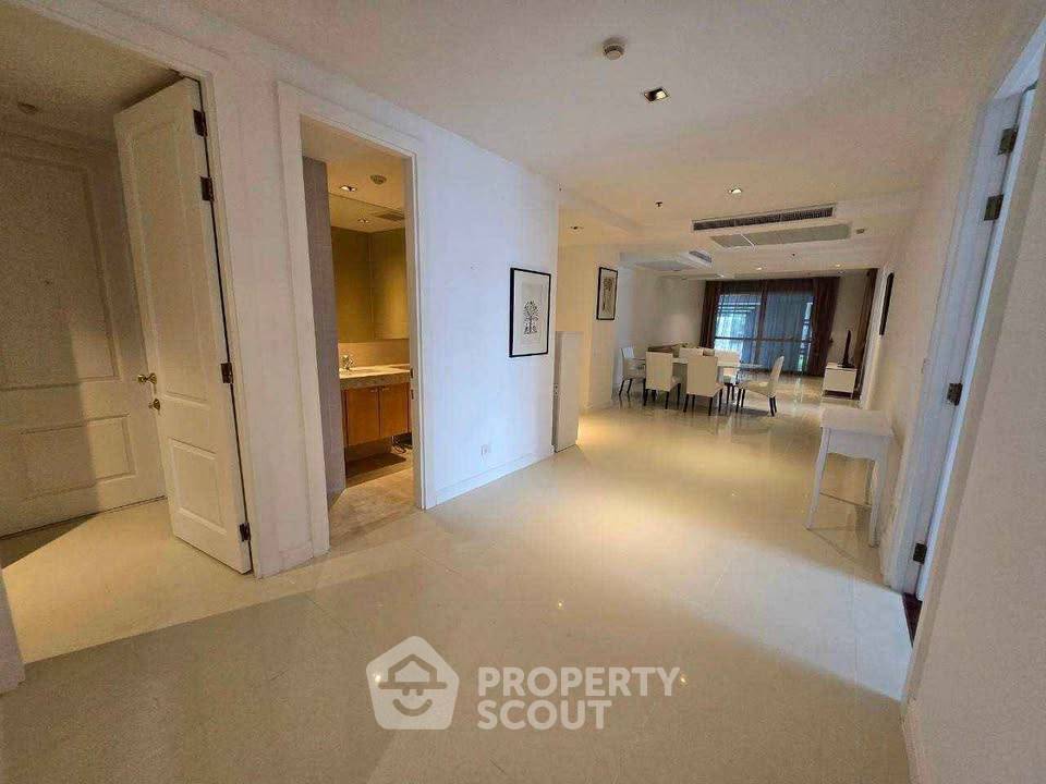 picture 3-BR Condo at Athenee Residence near BTS Phloen Chit (ID 2746221) - 4/9