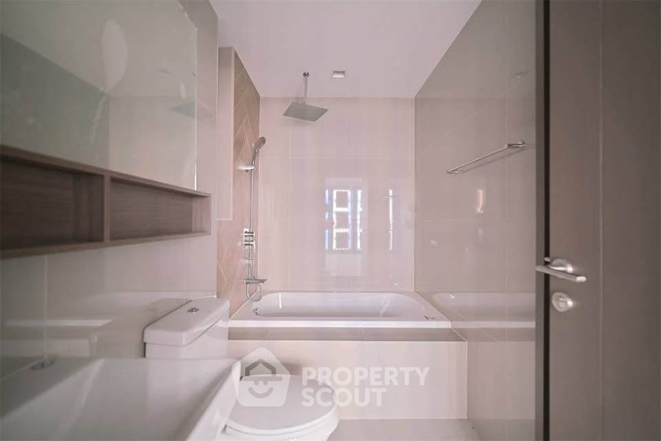 picture 2-BR Condo at The Line Phahonyothin Park near MRT Phahon Yothin (ID 2758166) - 1/12