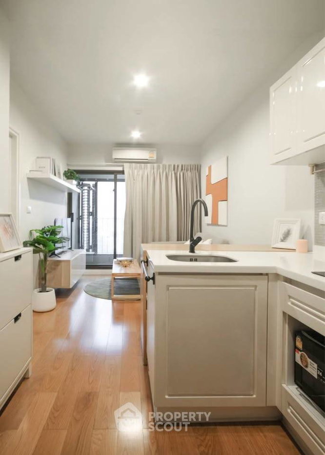 picture 1-BR Condolette Dwell Sukhumvit 26 Near BTS Phrom Phong (ID 3345341) - 4/6