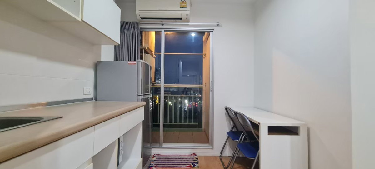 รูป ให้เช่าห้องแต่งพร้อม เฟอร์ครบ ห้องใหญ่ วิวดี ราคาถูก ใกล้ ARL และ MRT สถานีหัวหมาก - รูปที่ 12/16