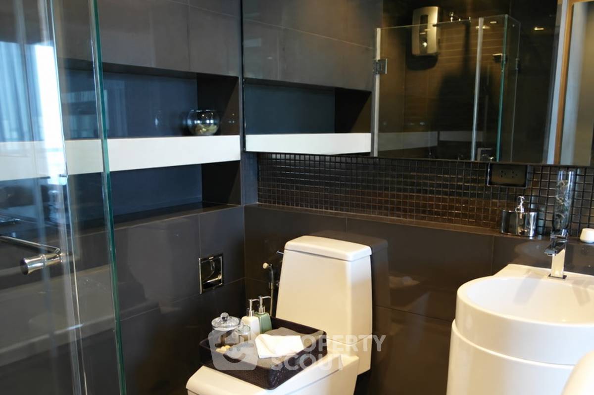 picture 2-BR Condo at Rhythm Sathorn near BTS Saphan Taksin (ID 3331438) - 1/13