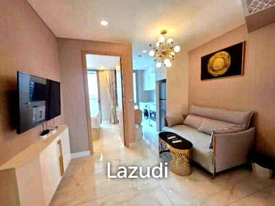 Condos for sale : Copacabana Beach Jomtien 1-Bedroom Condo for Sale