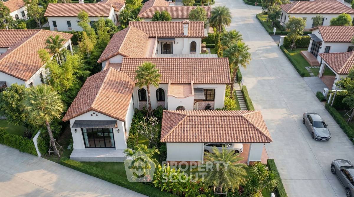 picture 3-BR 268 Sqm Villa At Siena Villas, Hua Hin (ID 2776112) - 5/6