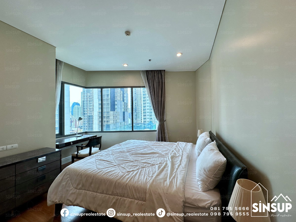 รูป 🏢 ให้เช่า 𝐁𝐫𝐢𝐠𝐡𝐭 𝐒𝐮𝐤𝐡𝐮𝐦𝐯𝐢𝐭 𝟐𝟒 | 1 Bedroom 70 ตร.ม. | ห้องมุม ชั้น 12 ใกล้ BTS พร้อมพงษ์ - รูปที่ 3/10