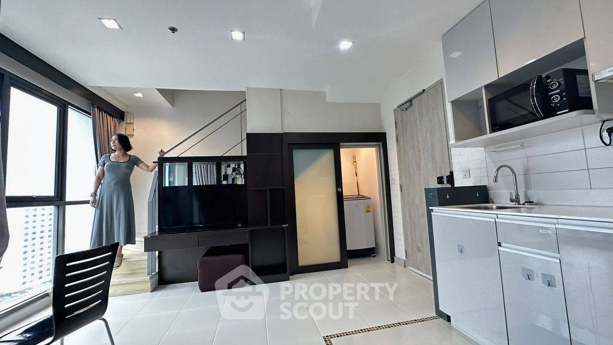 picture 1-BR Condo at Ideo Mobi Rama 9 near MRT Phra Ram 9 (ID 3346445) - 5/11