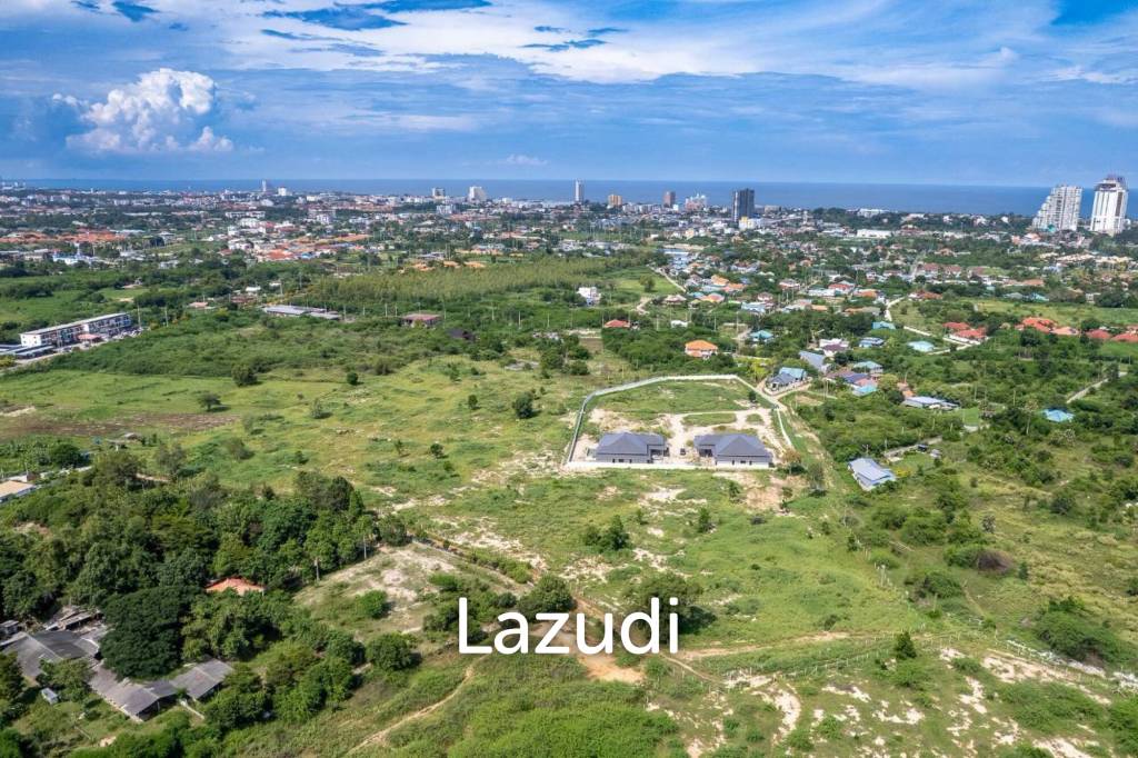 picture LAND FOR SALE NEAR TOWN AND BEACH - 8/9