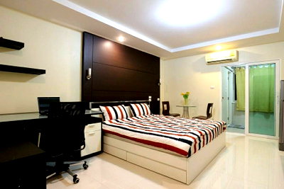 Condos for sale : For Sale Happy Condo Ratchada 18  Fully furnished, ready to move in,  near MRT Sutthisan & Huai Khwang 