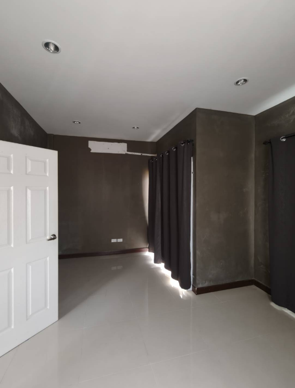 picture TOWN HOUSE 21.1 Sq.w. Bang Lamung Chonburi for 2.5M - 5/15