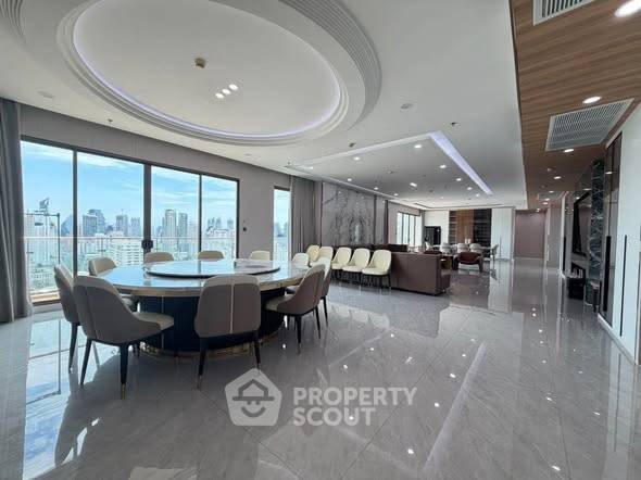 picture 4-BR Condo at Supalai Oriental Sukhumvit 39 near MRT Phetchaburi (ID 3345470) - 3/19