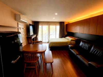 Condos for sale 700 Year Sports Arena Chiang Mai : Rawee waree Condo For Sale! Nimman soi15