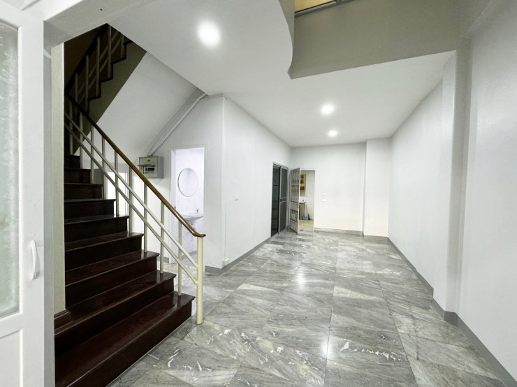 รูป ขาย-ให้เช่า ทาวน์เฮ้าส์ 4 ชั้น หมู่บ้านวราธรวิลล์ พัฒนาการ 44 - รูปที่ 16/33