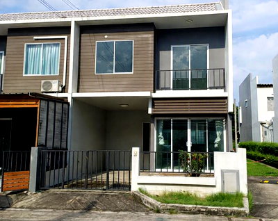 ทาวน์โฮม กรุงเทพมหานคร : L-H054A|ทาวน์เฮ้าส์ 2 ชั้น โครงการ เดอะ คัลเลอร์ส วงแหวน-รามอินทรา (เฟส 3) (หลังมุม)  แขวงบางชัน เขตคลองสามวา กรุงเทพมหานคร  (ราคา 1,800,000 บาท)