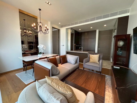 Luxury Condo for Sale in Bangkok CBD | SALADAENG ONE | Lumpini Park View | Foreign Quota