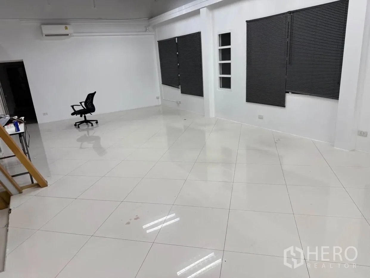 รูป ให้เช่าหรือขาย โฮมออฟฟิศ 300 ตรม จตุจักร จตุจักร กรุงเทพมหานคร - รูปที่ 10/17