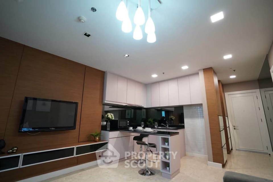 รูป ราคาคุ้มค่า คอนโด 2 ห้องนอน Nusasiri Grand Condominium ห่าง BTS เอกมัย 60 เมตร (ID 2943828) - รูปที่ 6/7