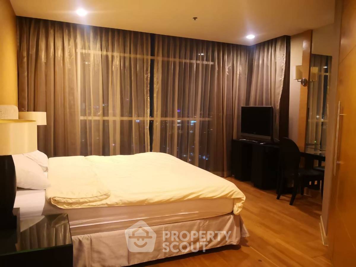 รูป คอนโด 2-ห้องนอน ที่ เออร์บานา สาทร คอนโดมิเนียม ใกล้ BTS ศาลาแดง (ID 466635) - รูปที่ 13/13