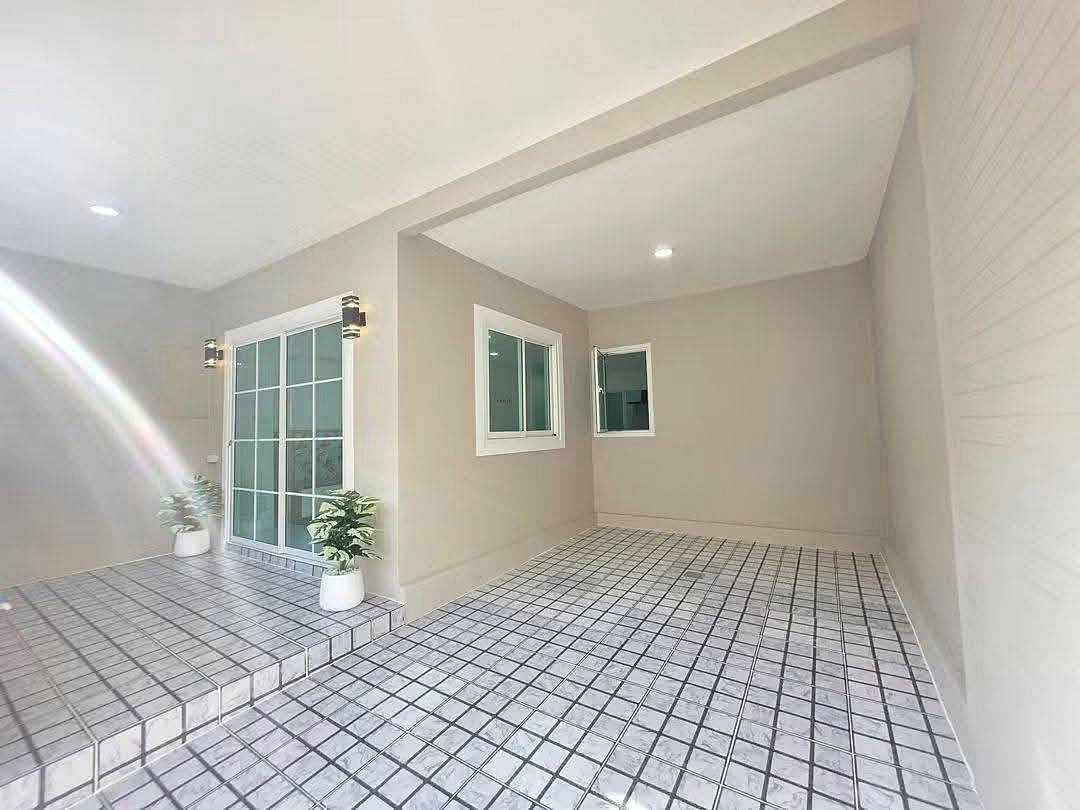 รูป MEE. บ้านสวย หน้ากว้าง 6 เมตร #หมู่บ้านบัวทอง 4 ถนนบ้านกล้วย – ไทรน้อย บางบัวทอง รีโนเวทใหม่ ใกล้เซ็นทรัล เวสเกต - รูปที่ 2/20