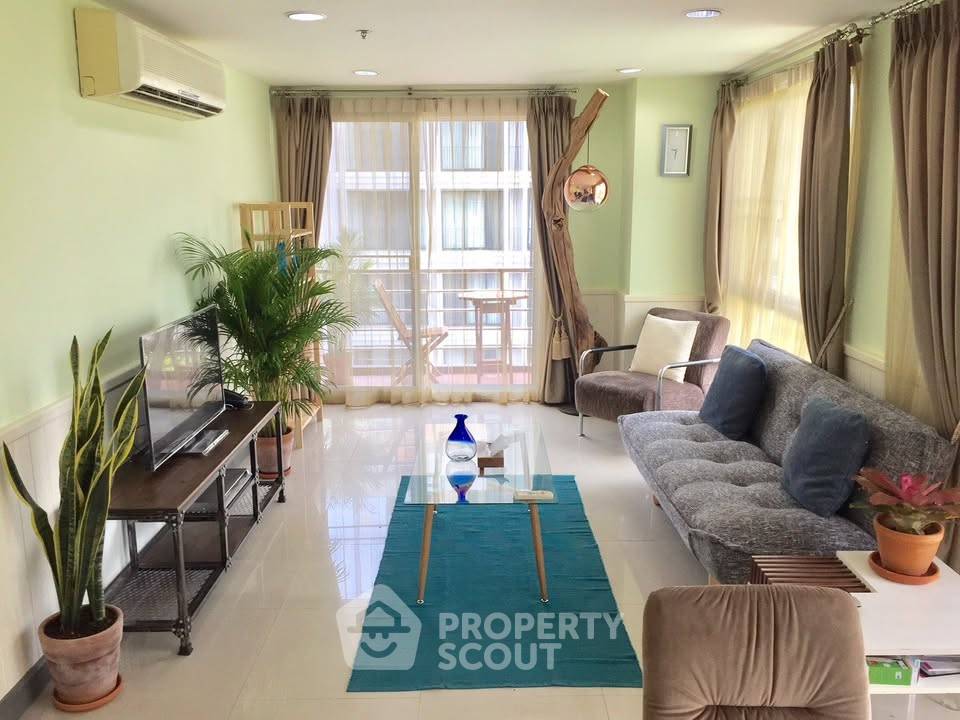 picture 2-BR Condo at Serene Place Sukhumvit 24 Condominium near BTS Phrom Phong (ID 3346550) - 2/6