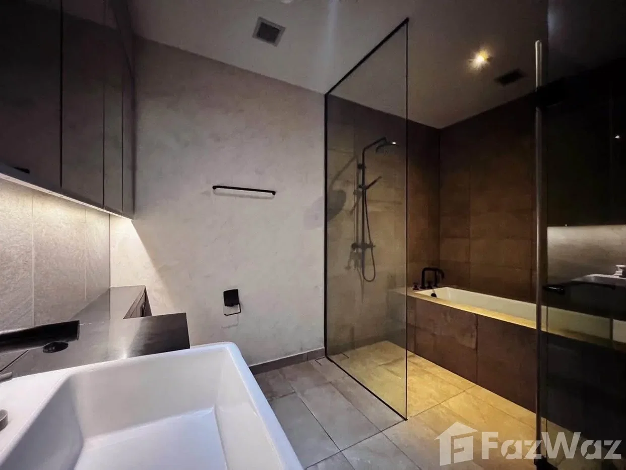 picture The Loft Asoke 6816122 - 7/11