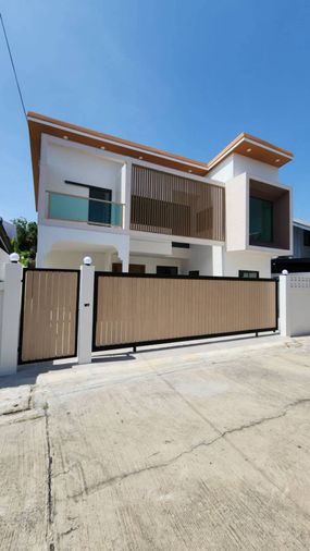 ขายบ้านเดี่ยว 5 ห้องนอน 59 ตร.ว. เขตวังทองหลาง