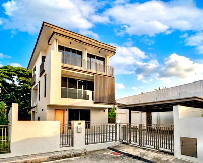 บ้านเดี่ยว กรุงเทพมหานคร : ขายบ้านเดี่ยว 3 ชั้น AQ Arbor สวนหลวง ร.9 - พัฒนาการ บ้านมุม 97.10 ตร.ว. 297 ตร.ม. บ้านใหม่พร้อมอยู่