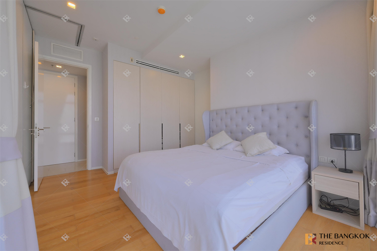 picture Circle Living Prototype Comfortable and Ready to Move-in - 3/10
