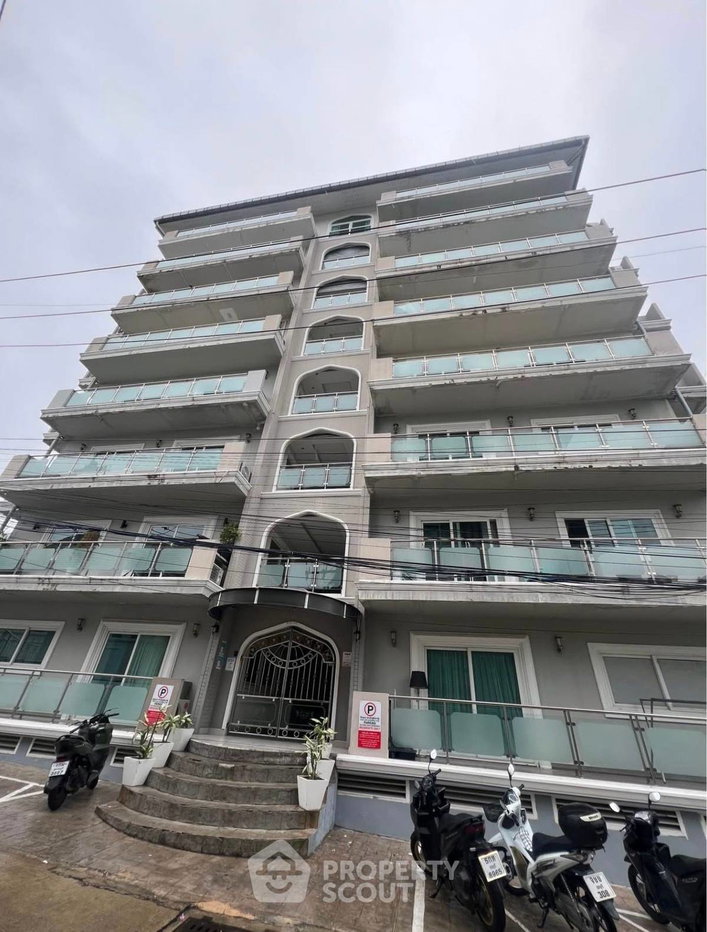 รูป คอนโด 1 ห้องนอน ขนาด 65 ตร.ม. Tudor Court พระตำหนัก ขาย (ID 3347831) - รูปที่ 4/19