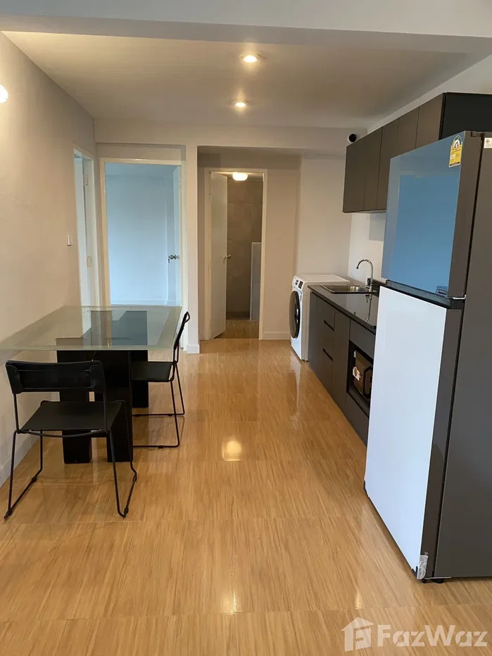 picture Eastwood Park for sale 6816302 - 8/12