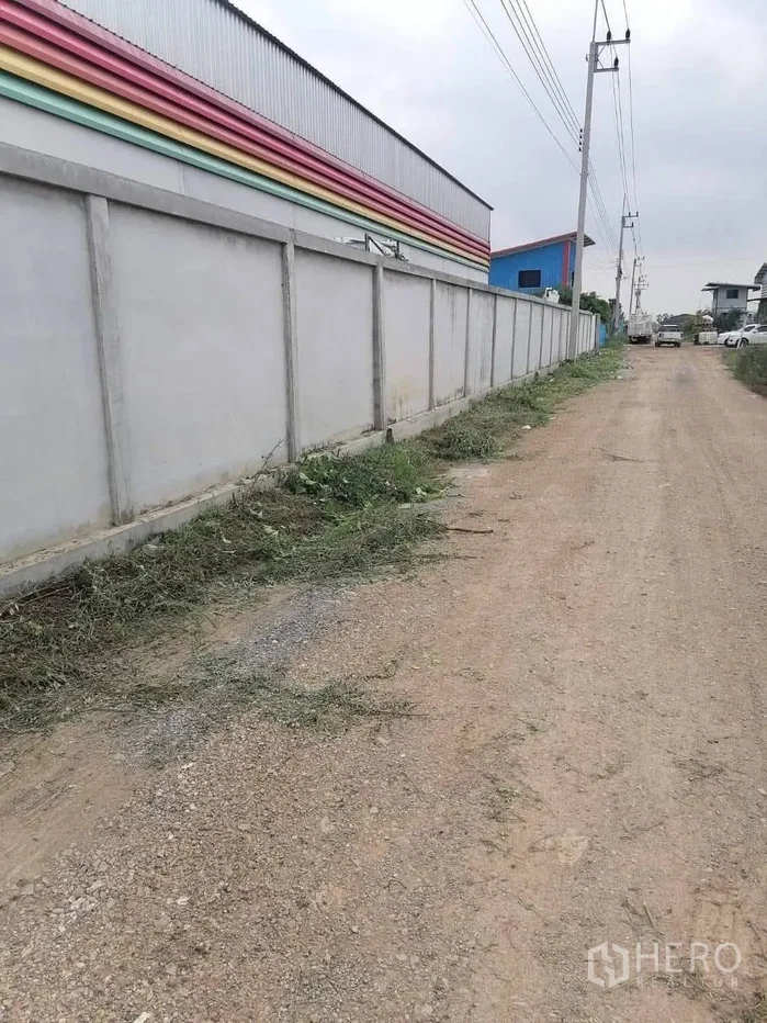 picture For sale Warehouse 1400 sq.m. in Bueng Thonglang, Lam Luk Ka, Pathum Thani - 2/4