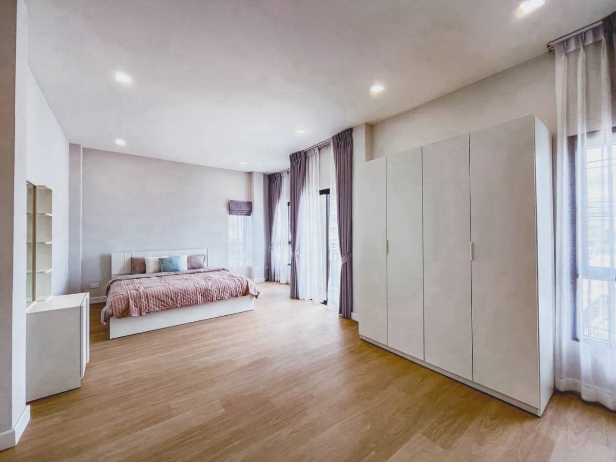 รูป ให้เช่าบ้านใหม่ | โซนสันทราย เชียงใหม่ บ้านใหม่ พร้อมอยู่ | พื้นที่ใช้สอยประมาณ 177 ตร.ม. | มีทั้งบ้านชั้นเดียวและ 2 ชั้น - รูปที่ 5/20