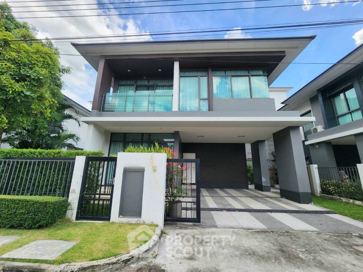 picture 3-BR 193 Sqm House At Setthasiri Krungthep Kreetha (ID 3334880) - 1/19