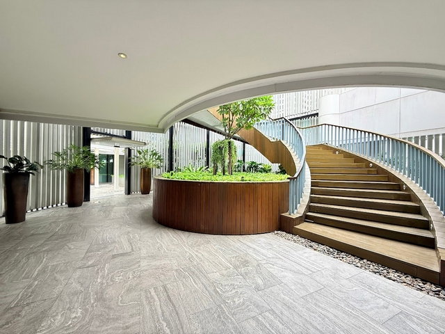 รูป  Magnolias Boulevard - 3 Bed Duplex Penthouse For Rent in Ratchadamri - BR15076CD - รูปที่ 45/49