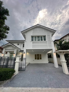 #HHR183 Newly renovated detached house for sale, 3 bedrooms, 3 bathrooms 📍 Chaloem Phrakiat Rama 9 Rd.